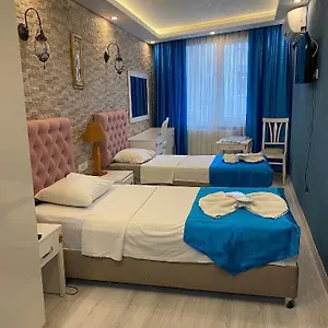 Elisa 3 , Istanbul Turkey