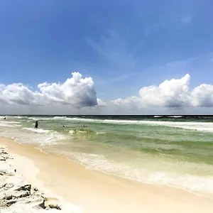 Pcb With Pool And Grill Access - Walk To Beach! , Panama City Beach United States