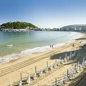 Miramar Luxurious Flat, 3 Double Rooms, Free Parking, Terrace, Completely New Apartment