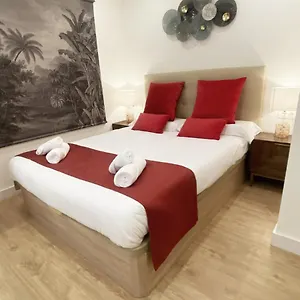 Bahia Luxurious Apartment, 3 Double Rooms, Free Parking, Terrace, Brand New Apartment