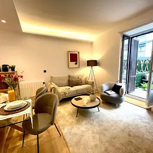 Mentura Centro De Parking Free Apartment